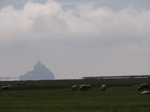 Le Mont Saint Michel à l'horyzon